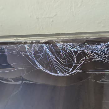 N11 Kırık Gelen Televizyonumun Sorunu 5 Aydır Çözülmedi