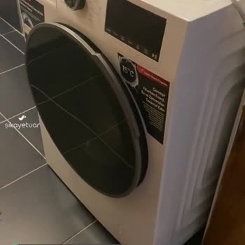 Arçelik 1. Günde Yürüyen, Sağa Sola Çarpan Çamaşır Makinesi!