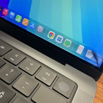 Garanti Kapsamındaki Macbook Pro'nun Ekran Arızasına Yüksek Onarım Ücreti