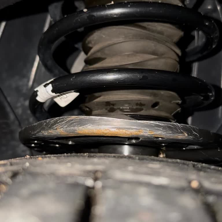 BMW 320i'de Yazılım Güncelleme Ve Direksiyon Soyulma Sorunu