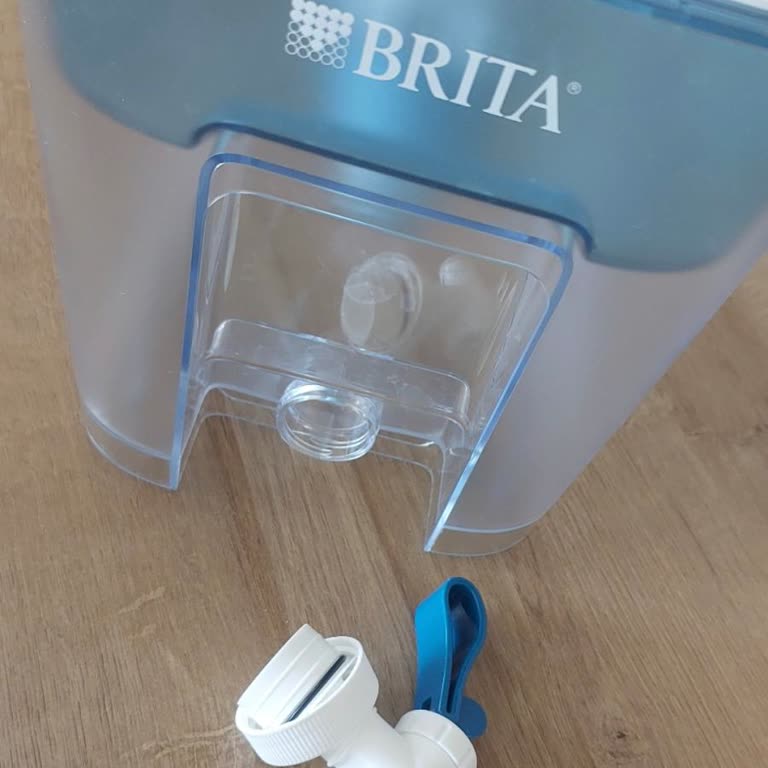 Brita Flow Su Sebilinde Musluk Kısmından Sürekli Su Sızdırıyor