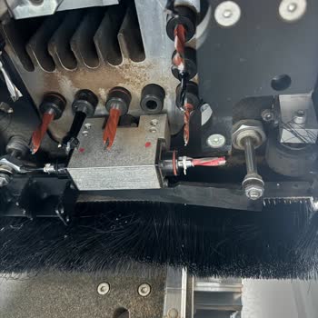 Sürekli Arıza Yapan CNC Delik Makinesi Nedeniyle Üretim Durdu, Acil Çözüm Bekliyoruz