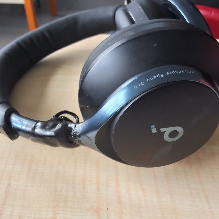 Tamir Merkezi Kulaklığımı Daha Da Kötüleştirip Yetersiz Hizmetle Mağdur Etti