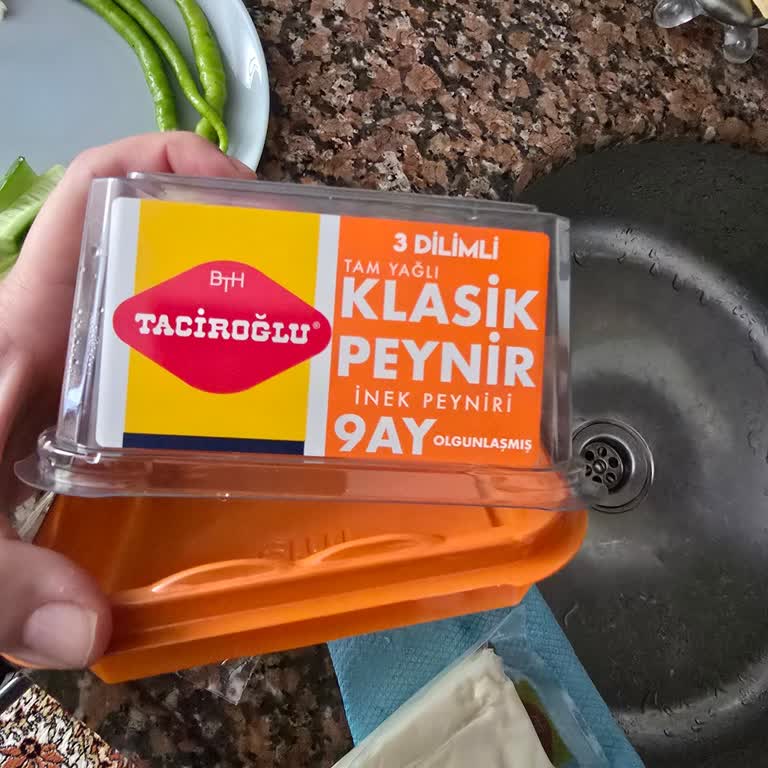 Satın Aldığım Peynirin Bir Dilimi Küflü Çıktı
