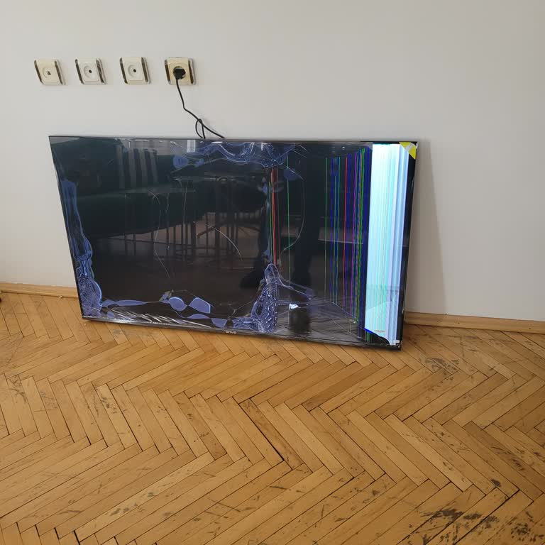 Kurulumda Kırık Gelen TV Nedeniyle Mağduriyet Yaşıyorum