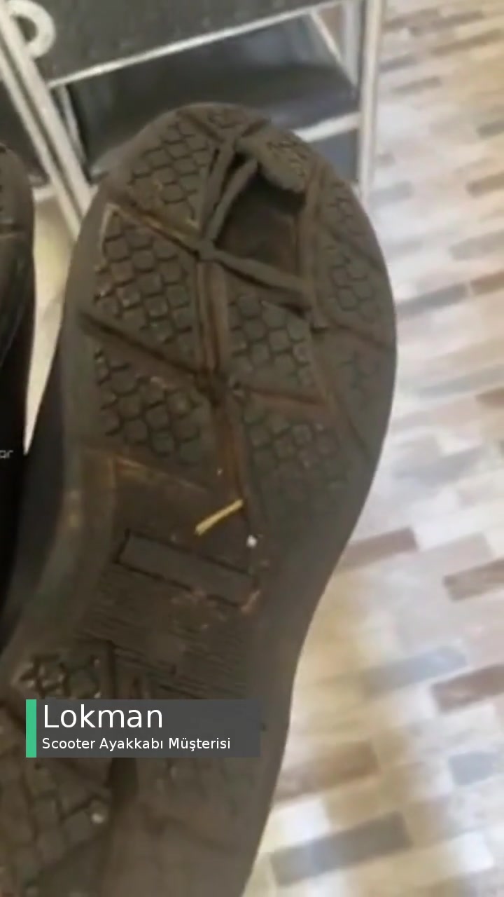 Scooter Ayakkabı Tabanı Parçalandı Üç Defa Ancak Giydim! videonun kapak resmi