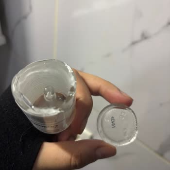 The Ordinary Serum Şişesi Aniden Kırıldı, Mağduriyetimin Giderilmesini İstiyorum