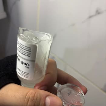 The Ordinary Serum Şişesi Aniden Kırıldı, Mağduriyetimin Giderilmesini İstiyorum