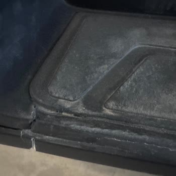 Satın Aldığım Motosikletin Çizik Parçaları Garanti Kapsamında Değiştirilmiyor, Servisten Dönüş Alamıyorum