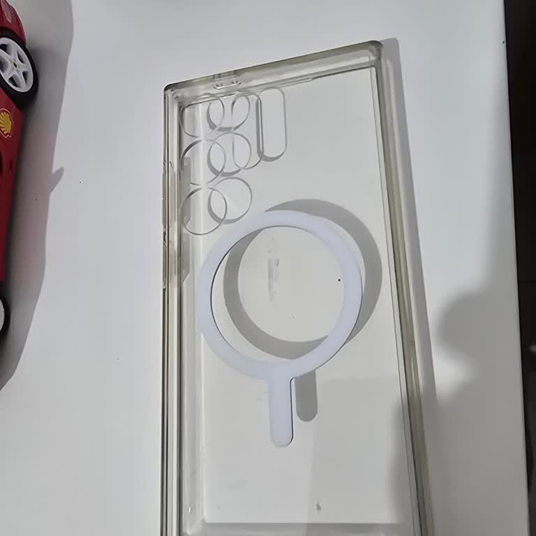 Spigen Clear Case for Samsung S24 Ultra Turned Yellow After 5 Months