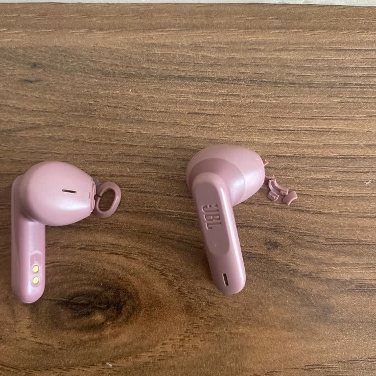 JBL Wave 300 Kulaklık Silikon Parçaları Sürekli Çıkıyor Ve Parçalandı