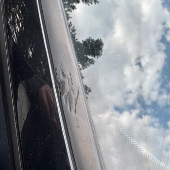 BMW 3.20 F30 Kapı Kolu Ve Cam Fitillerinde Kronik Deformasyon Sorunu