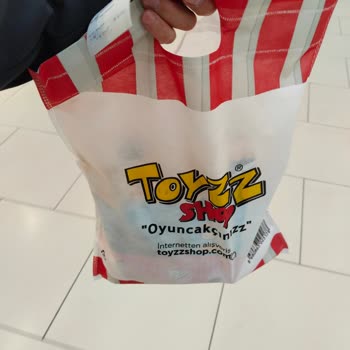 Ekstra Ücretler Ve Reklamlı Poşet Uygulamasına İtiraz