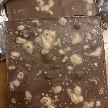 Son Kullanım Tarihi Geçmemiş Ülker Kare Çikolata Bozuk Ve Sağlığı Tehdit Ediyor