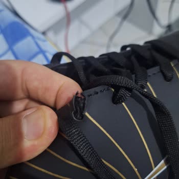 Yeni Alınan Kramponun Yırtılması Ve Mağazanın Çözüm Sunmaması Mağduriyet Yarattı