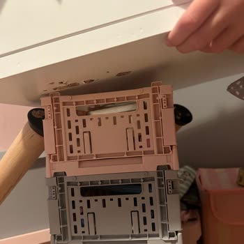 Çocuk Güvenliğini Tehlikeye Atan Kalitesiz Çalışma Masası