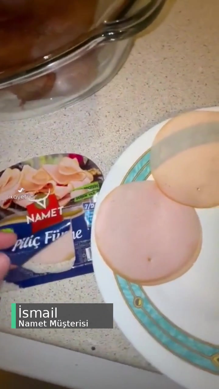 Namet Piliç Fümeden Metal Parçası Çıktı! videonun kapak resmi