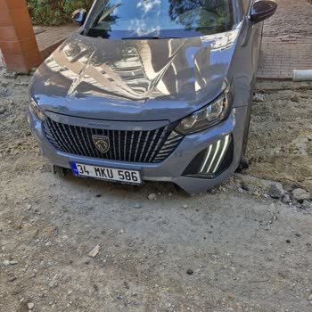 Kaldırım Çalışması Sonucu Oluşan Araç Hasarımın Giderilmemesi Ve Belediyeden Dönüş Alamama