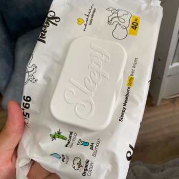 Sleepy Yeni Doğan Islak Havluda Lekeler Bebeğimin Sağlığı Risk Altında Mı