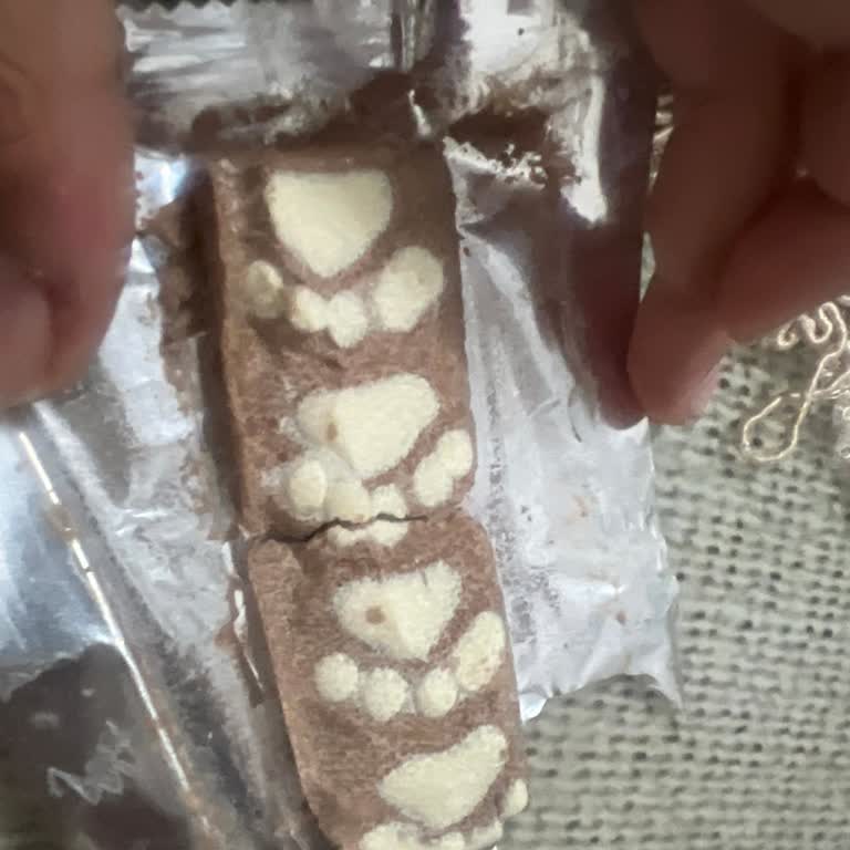 Aldığım Eti Petito Çikolatada Küf Ve Kötü Koku Şoku!