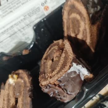 A101'den Alınan Yaş Pastada Tekrarlayan Küf Sorunu Ve Güven Endişesi