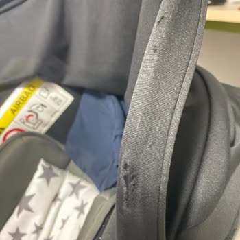 Pegasus Uçuşunda Bebek Arabası Hasarı