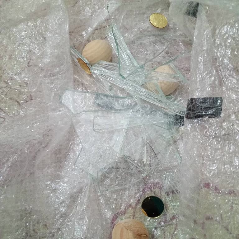 Kırılacak Etiketine Rağmen Cam Ürün Kargoda Kırıldı, Alıcı Mağdur Oldu