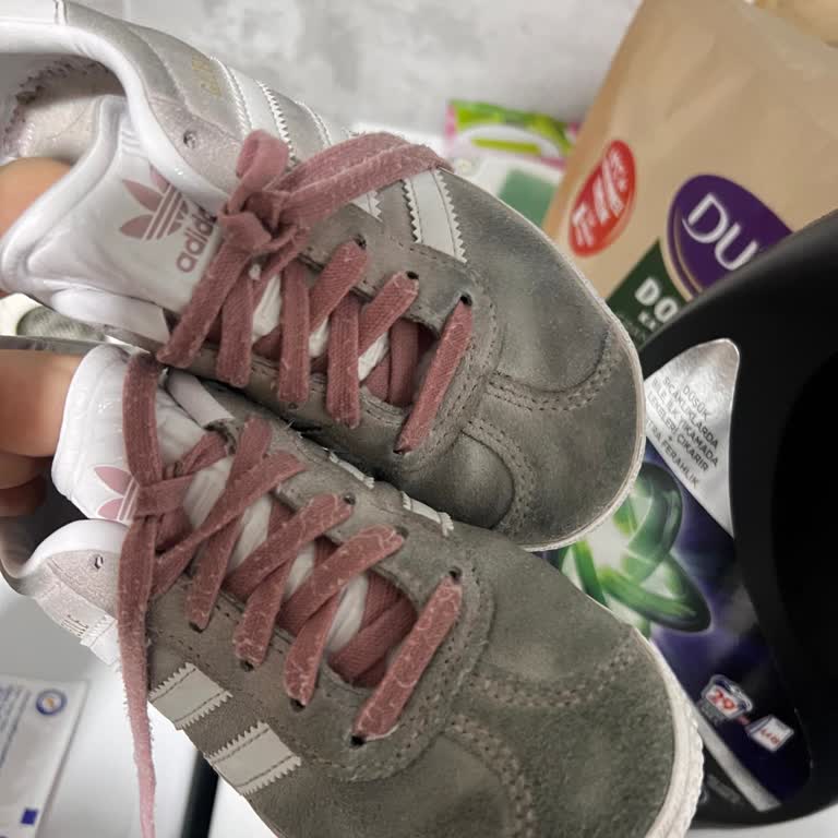 Adidas Gazelle Çocuk Ayakkabıda Renk Solması Ve Garanti Reddi
