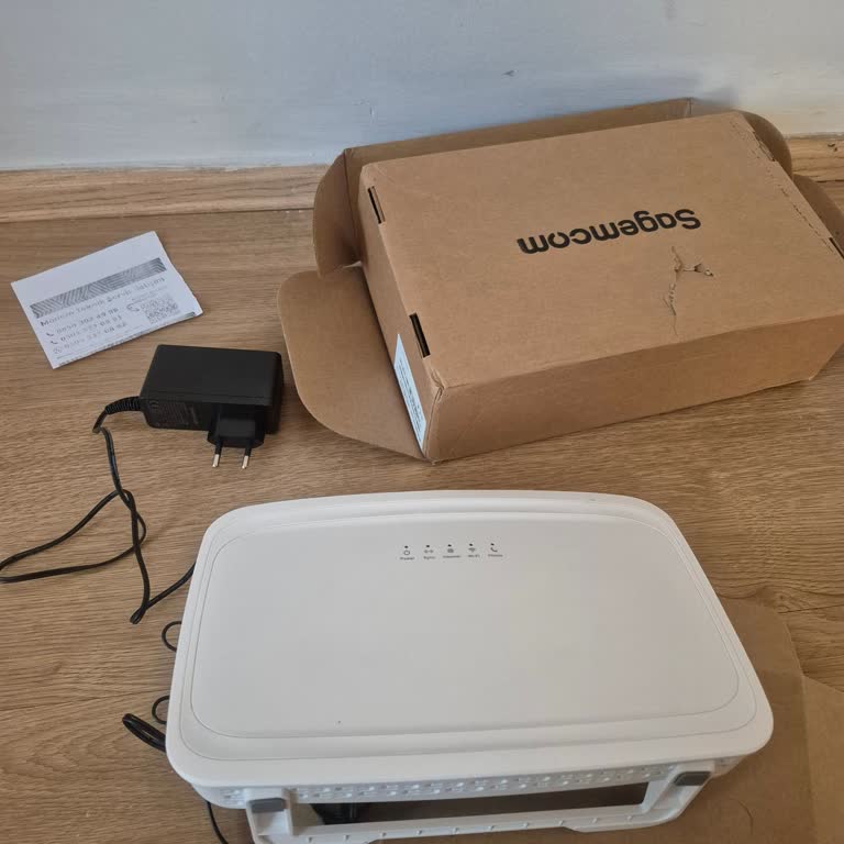 Modem Teslimatı Sonrası Hizmet Alamadım, Ücret İadesi Talep Ediyorum