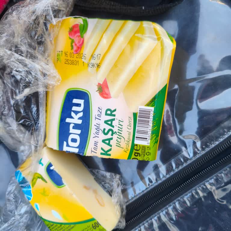 Torku Taze Alınan Kaşar Peynirinde Küf Şoku