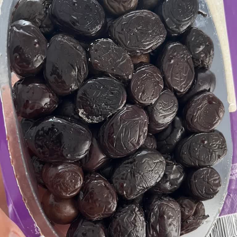 Son Kullanma Tarihi Geçmemiş Siyah Zeytin Küflü Çıktı