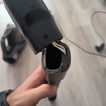 Philips Elektrikli Süpürgede Kronik Teleskopik Boru Kırılması Ve Garanti Talebi