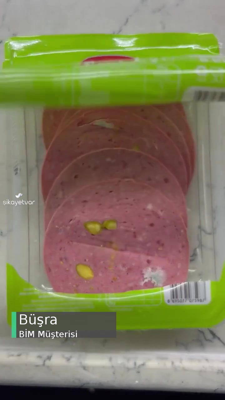 BİM Emin Antep Fıstıklı Dana Macar Salam Küflü videonun kapak resmi