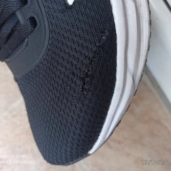 Kısa Sürede Yırtılan Adidas Spor Ayakkabı İçin Mağaza Desteği Talebi