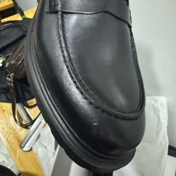 Aldığım Ayakkabı Yırtık Çıktı Müşteri Hizmetleri İade Talebimi Reddetti