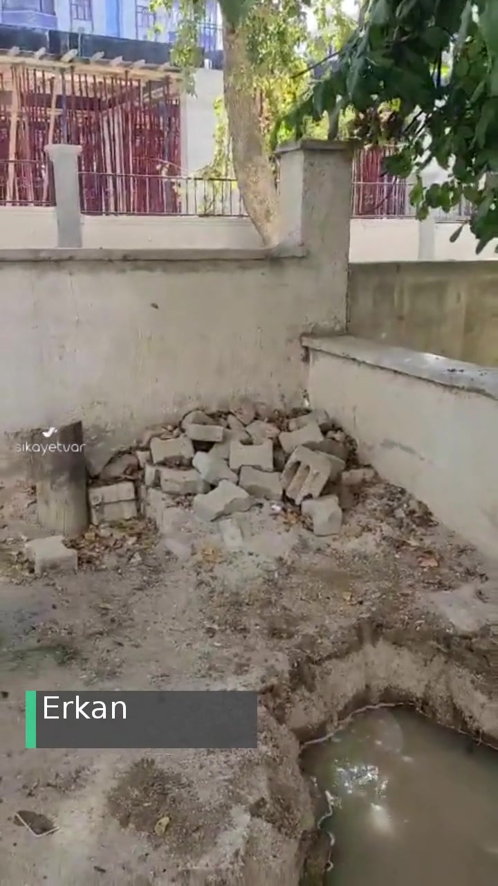 Van Büyükşehir Belediyesi Su Kaçağı Var videonun kapak resmi