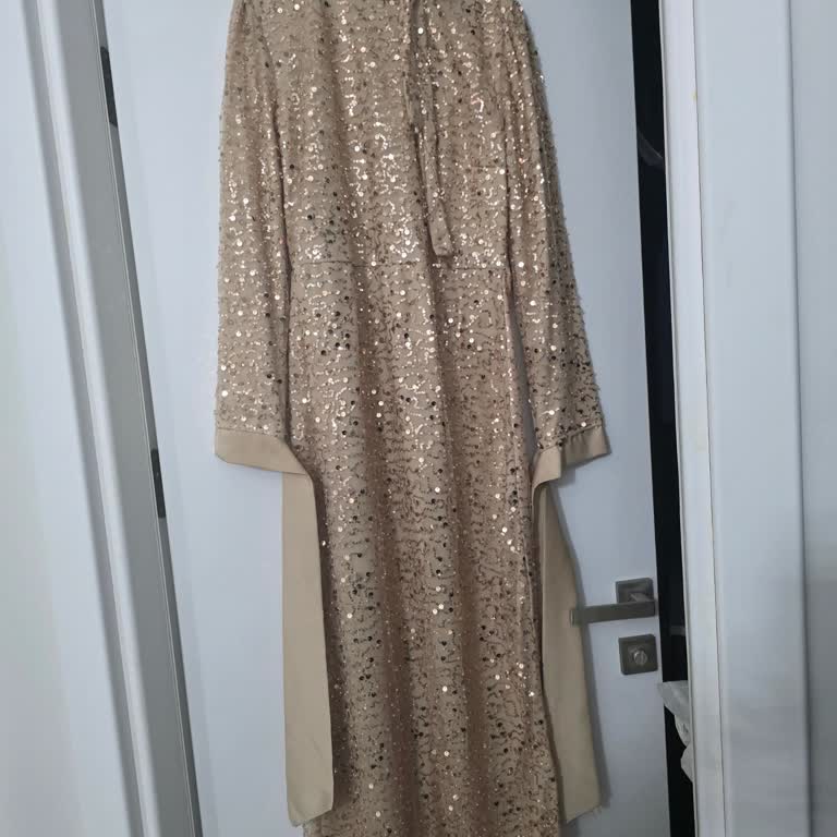 Siparişim Yerine Farklı Ve Değersiz Ürün Gönderildi, Muhatap Bulamıyorum