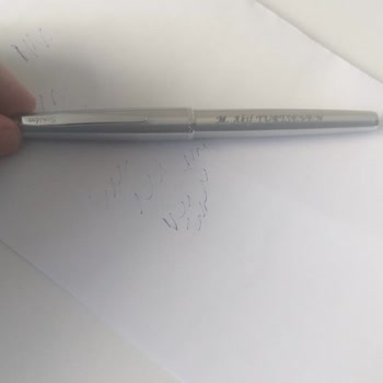 Hediye Dolma Kalem Hiçbir Şekilde Yazmıyor, Değişim Talebim Var