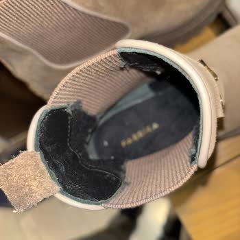 Bir Gün Giyilen Ayakkabıda Ciddi Aşınma Ve Yavaş Çözüm Süreci