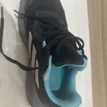 Adidas Ayakkabıda Kısa Sürede Açılma Ve Garanti Kapsamında Ret