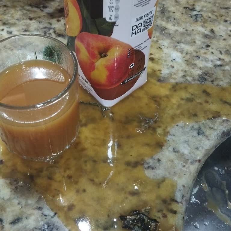 Satın Alınan Meyve Suyunun İçinden Yabancı Madde Çıkması Ve İletişim Sorunu