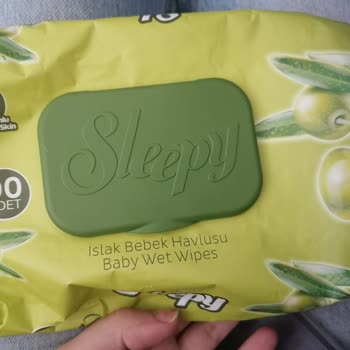 Bebek Mendilinde Yabancı Cisim Ve Hijyen Skandalı!