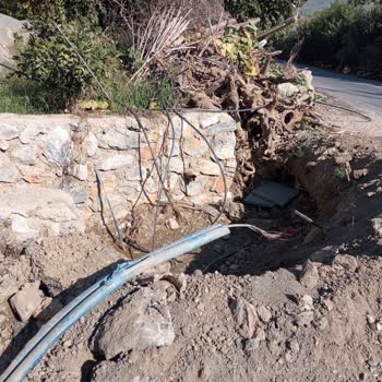 Bir Haftadır Onarılmayan İnternet Kablosu Mağduriyeti