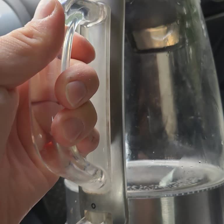 Yedek Parça Eksikliği Nedeniyle Kullanılamayan Su Isıtıcısı