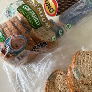 Satın Aldığım UNO Ekmek Küflü Çıktı, Mağduriyetimin Giderilmesini İstiyorum