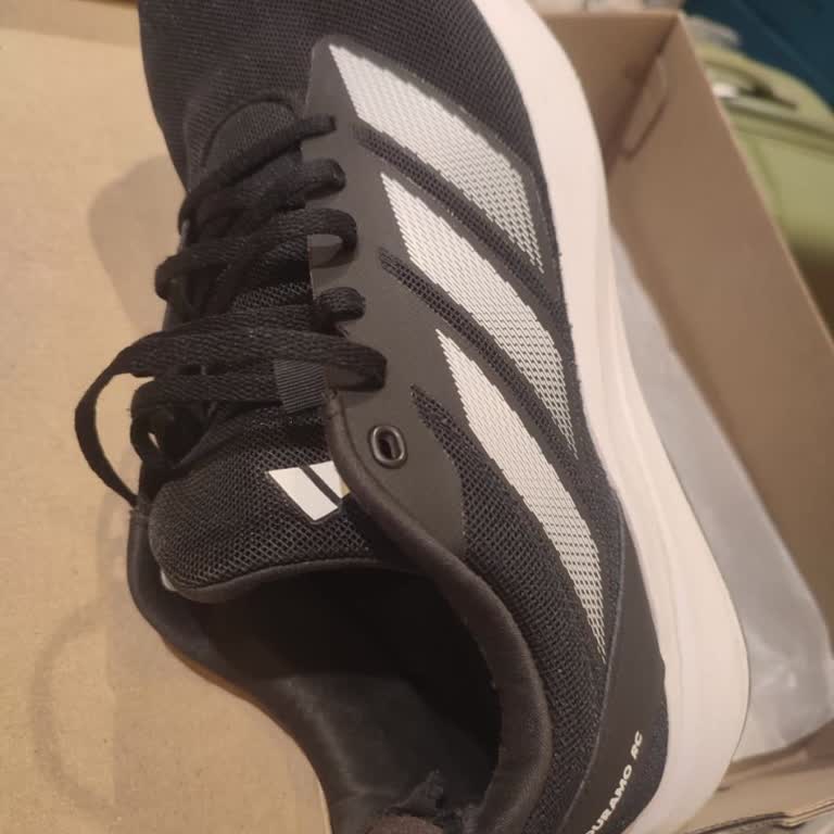 Aldığım Adidas Ayakkabının Yırtılması Ve Değişim Talebimin Reddedilmesi