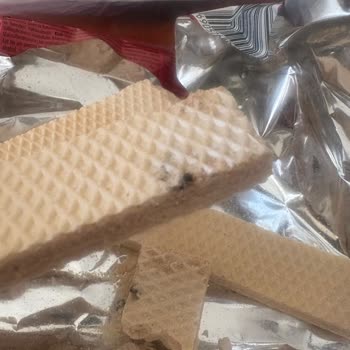 Eti Hoşbeş Çilekli Pakette Böcek Ve Yabancı Madde Şoku