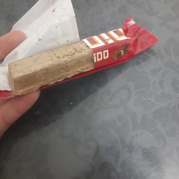 Aldığım Çikolata Bozuk Çıktı, Ücret İadesi Ve Açıklama Bekliyorum