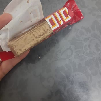 Aldığım Çikolata Bozuk Çıktı, Ücret İadesi Ve Açıklama Bekliyorum