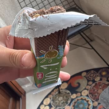 Aldığım Torku Çikolatalı Gofretin İçinden Kurt Çıktı, Büyük Hayal Kırıklığı Yaşadım